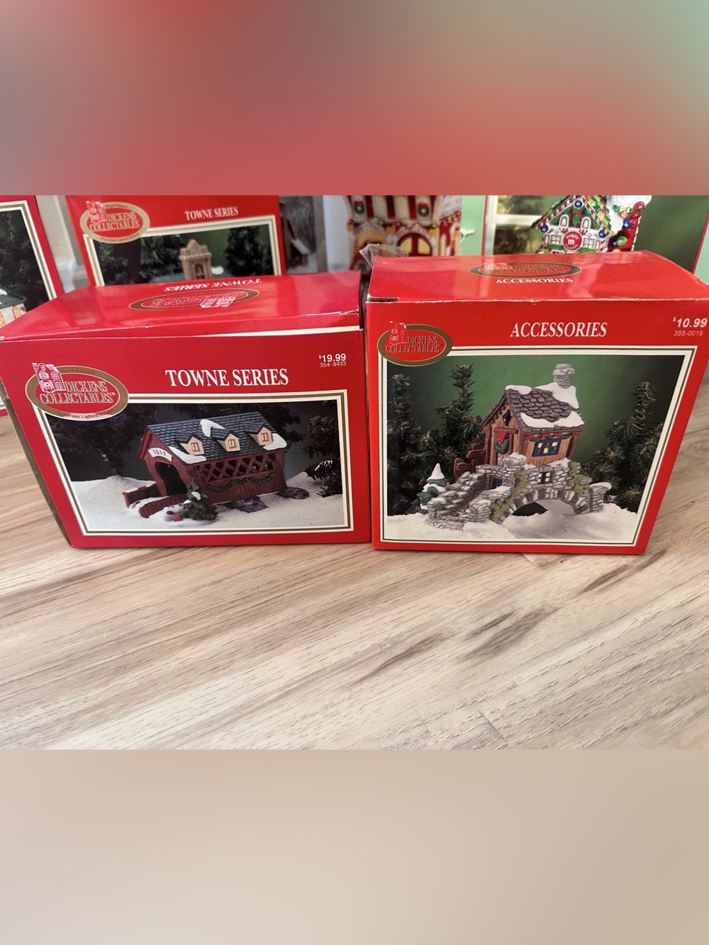 Vintage Dickens Collectables Towne Series Covered Bridge & House Bridge – Set of